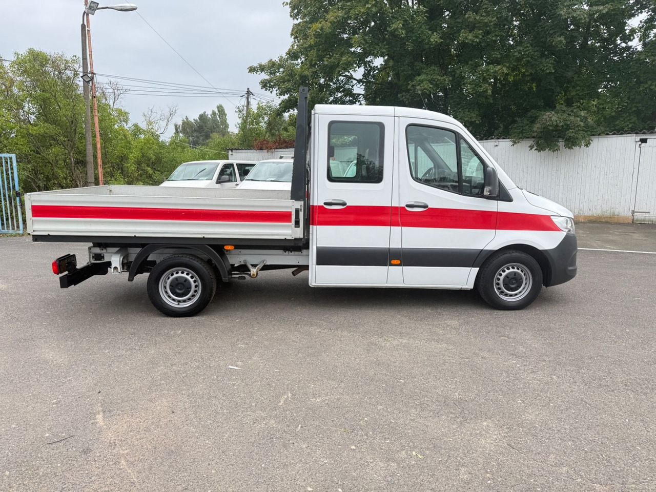 Mercedes-Benz Sprinter 217 Pritsche DoKa - Van flatbed, Van kombi: gambar 5 Mercedes-Benz Sprinter 217 Pritsche DoKa - Van flatbed, Van kombi: gambar 5