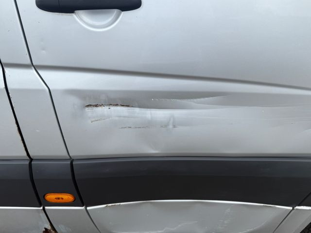 Mercedes-Benz Sprinter II Kasten 219 CDI Automatik - Van kecil: gambar 3 Mercedes-Benz Sprinter II Kasten 219 CDI Automatik - Van kecil: gambar 3