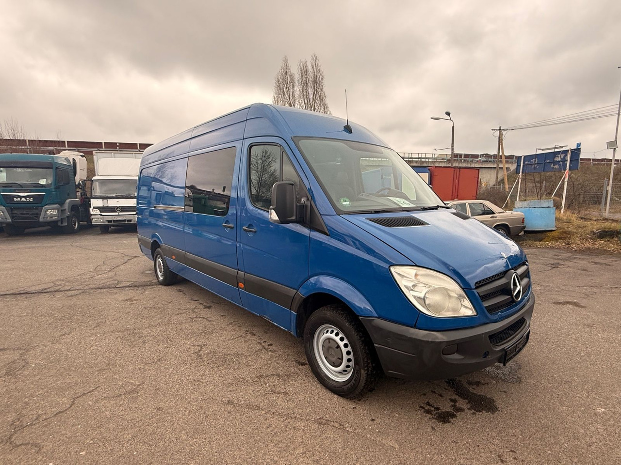Mercedes-Benz Sprinter II Kasten 313 CDI - Van panel: gambar 2 Mercedes-Benz Sprinter II Kasten 313 CDI - Van panel: gambar 2