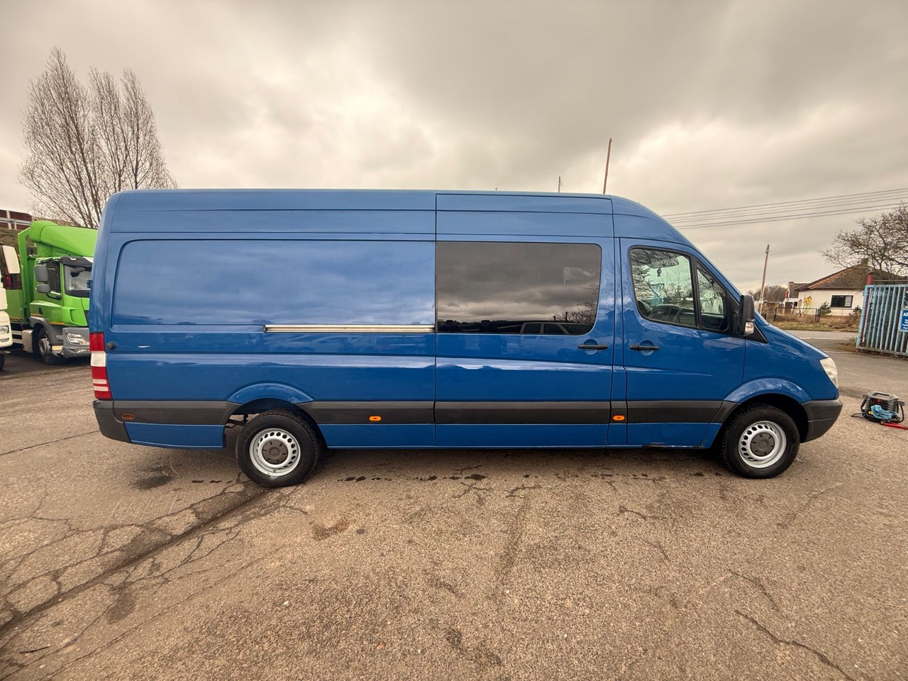 Mercedes-Benz Sprinter II Kasten 313 CDI - Van panel: gambar 3 Mercedes-Benz Sprinter II Kasten 313 CDI - Van panel: gambar 3
