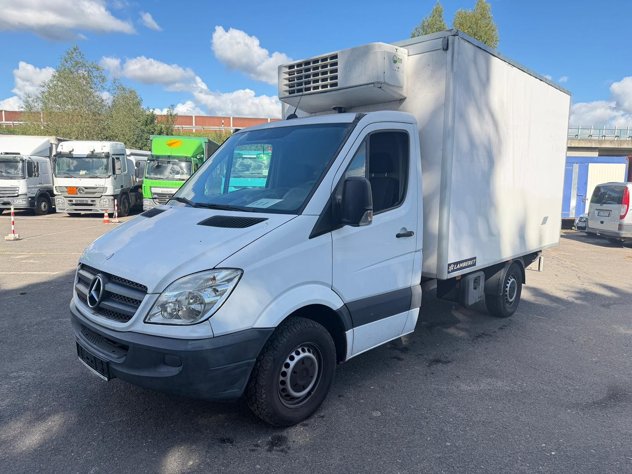Mercedes-Benz Sprinter II Pritsch.316 CDI Bis zu -32 - Van berpendingin: gambar 3 Mercedes-Benz Sprinter II Pritsch.316 CDI Bis zu -32 - Van berpendingin: gambar 3
