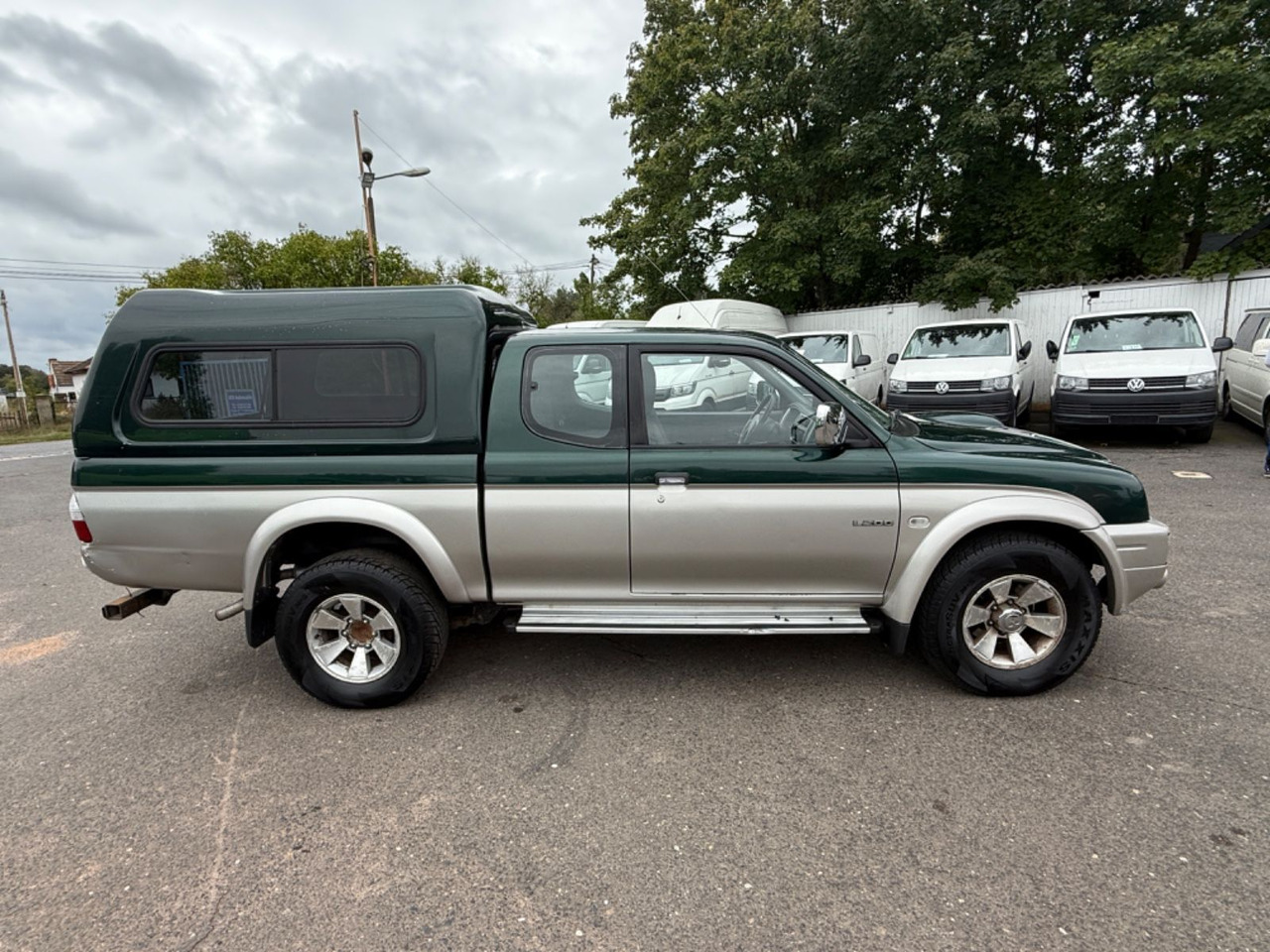 Mitsubishi L200 Magnum TD Intense Club Cab 2500 - Mobil SUV: gambar 3 Mitsubishi L200 Magnum TD Intense Club Cab 2500 - Mobil SUV: gambar 3