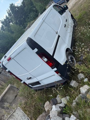 Opel Vivaro B Kasten/Kombi Kasten L1H1 2,7t - Van kecil: gambar 5 Opel Vivaro B Kasten/Kombi Kasten L1H1 2,7t - Van kecil: gambar 5
