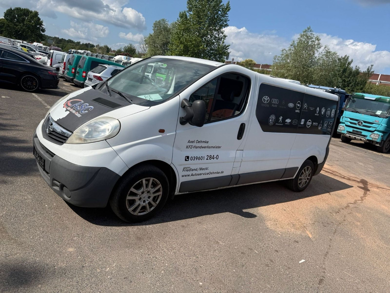 Opel Vivaro Kasten/Kombi Kasten L2H1 2,9t - Van kecil: gambar 3 Opel Vivaro Kasten/Kombi Kasten L2H1 2,9t - Van kecil: gambar 3