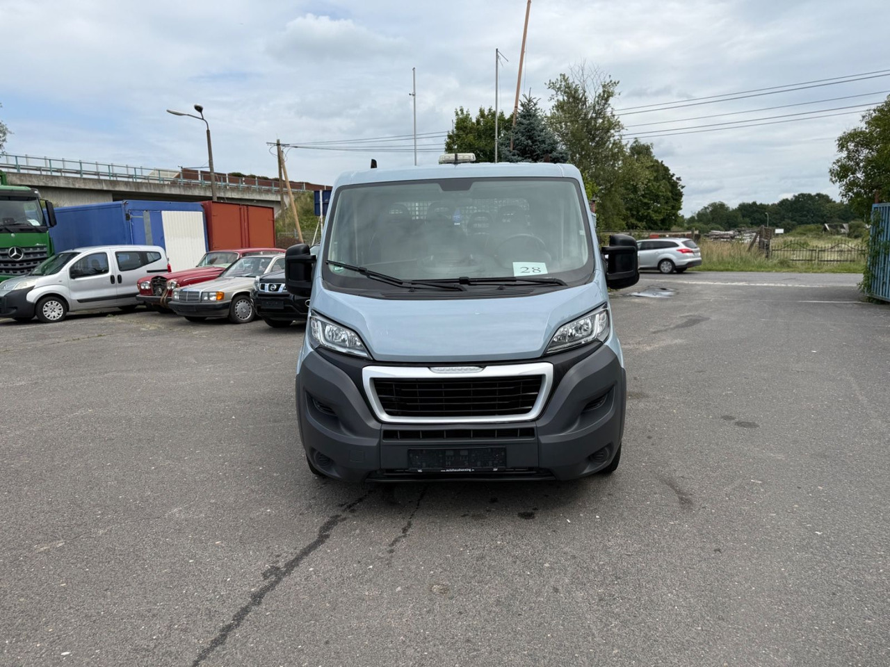 Peugeot Boxer Pritsche Doka. 333 L2 BlueHDi 110 - Van flatbed: gambar 1 Peugeot Boxer Pritsche Doka. 333 L2 BlueHDi 110 - Van flatbed: gambar 1