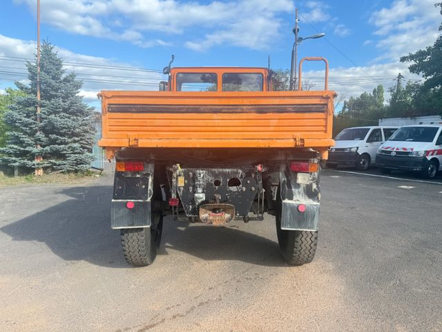 Unimog 2100 4x4 - Truk flatbed: gambar 4 Unimog 2100 4x4 - Truk flatbed: gambar 4