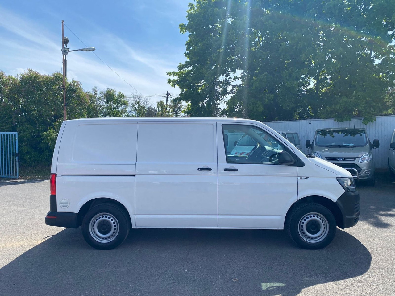 Volkswagen T6 Transporter Kasten-Kombi Kasten EcoProfi - Van pengiriman: gambar 3 Volkswagen T6 Transporter Kasten-Kombi Kasten EcoProfi - Van pengiriman: gambar 3