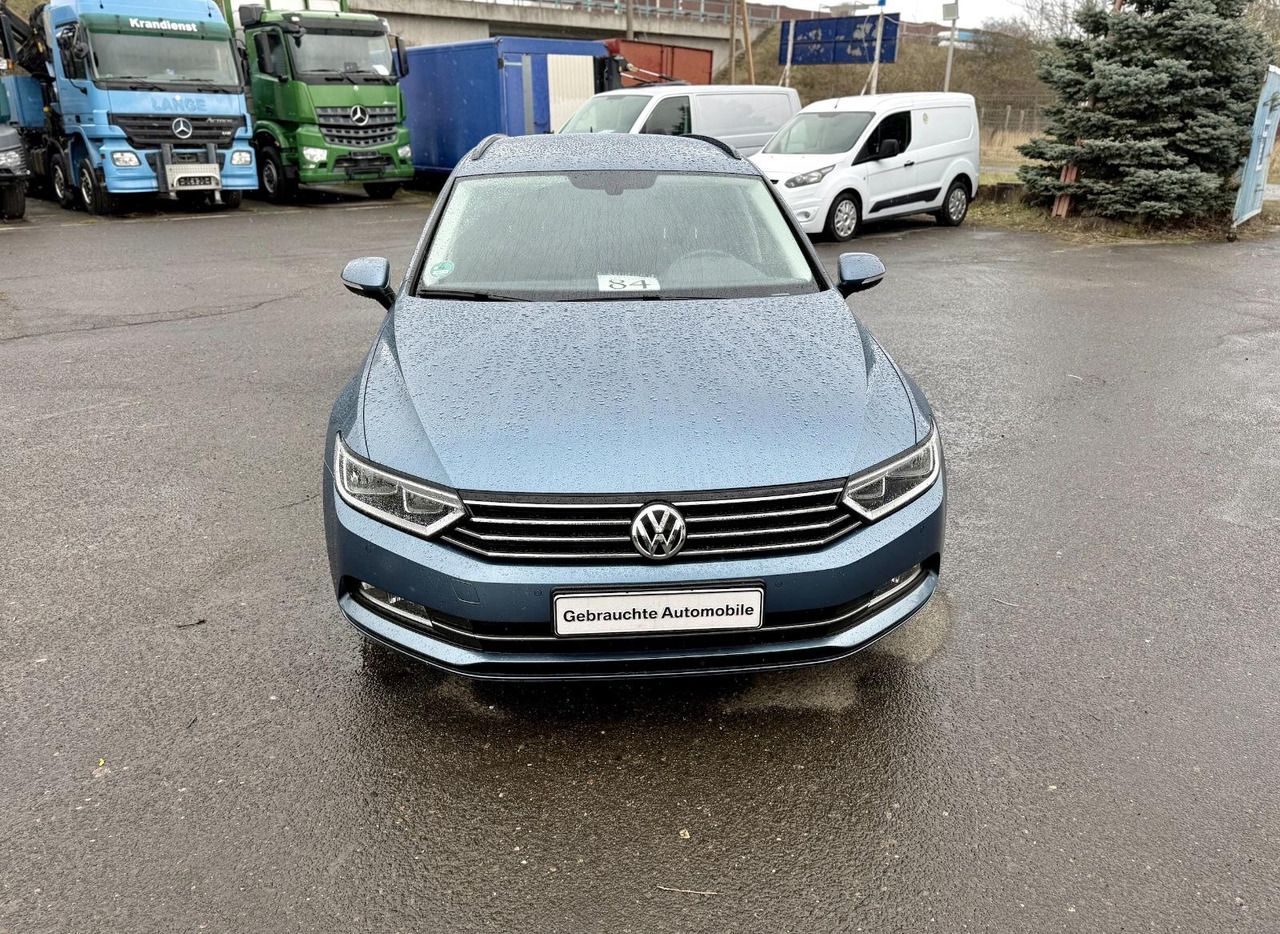 Volkswagen Passat Variant Comfortline BMT/Start-Stopp - Station wagon: gambar 1 Volkswagen Passat Variant Comfortline BMT/Start-Stopp - Station wagon: gambar 1