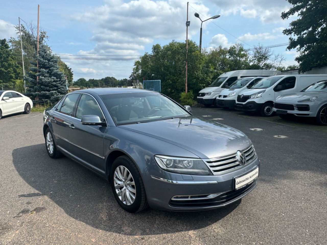 Volkswagen Phaeton V6 TDI 5-Sitzer 4Motion 3.0 TDI - Mobil sedan: gambar 2 Volkswagen Phaeton V6 TDI 5-Sitzer 4Motion 3.0 TDI - Mobil sedan: gambar 2