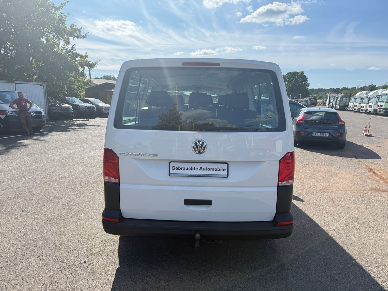 Volkswagen T6 Transporter Kombi lang 9 Sitzer - Van penumpang: gambar 4 Volkswagen T6 Transporter Kombi lang 9 Sitzer - Van penumpang: gambar 4