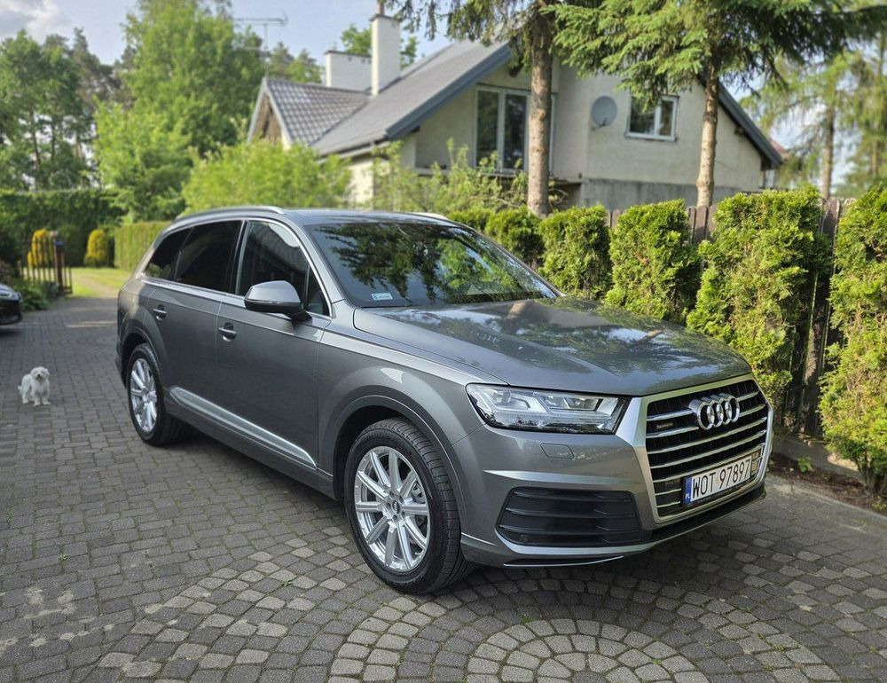 Audi Q7 - Mobil SUV: gambar 4 Audi Q7 - Mobil SUV: gambar 4