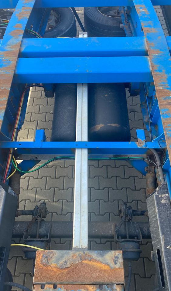 Semi-trailer pengangkut mobil Krone SD: gambar 13