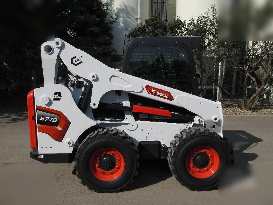 BOBCAT S770 - Skid steer: gambar 1 BOBCAT S770 - Skid steer: gambar 1