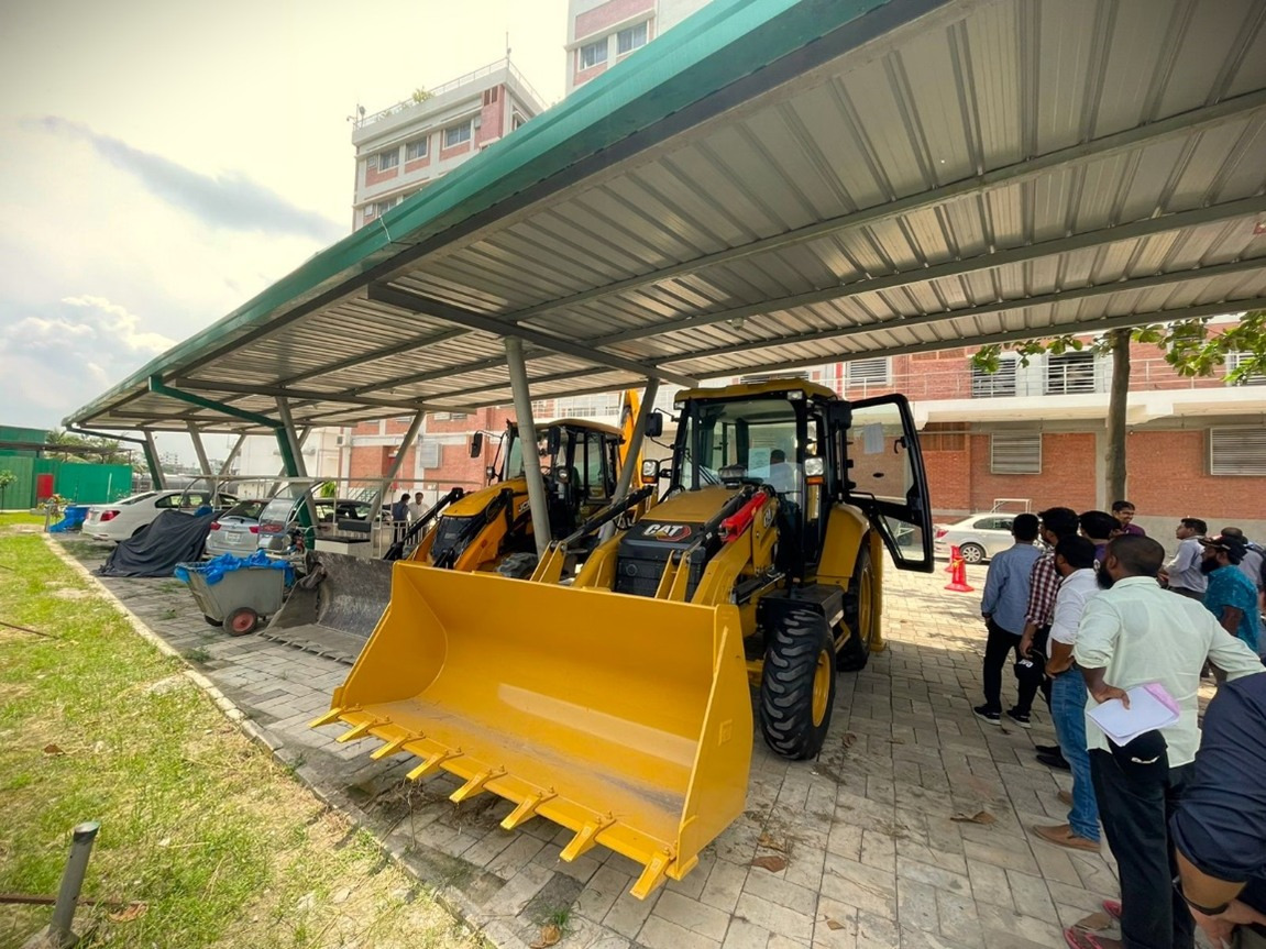 CATERPILLAR 424 - Backhoe loader: gambar 5 CATERPILLAR 424 - Backhoe loader: gambar 5
