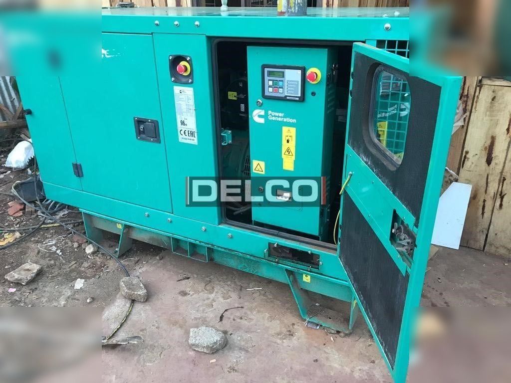 CUMMINS 62.5 KVA - Genset: gambar 2 CUMMINS 62.5 KVA - Genset: gambar 2