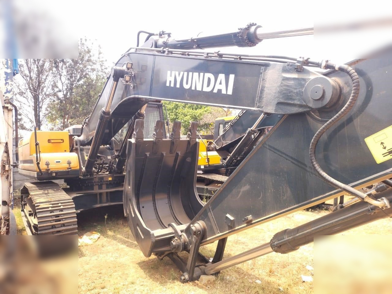 HYUNDAI HX380L - Ekskavator perayap: gambar 5 HYUNDAI HX380L - Ekskavator perayap: gambar 5