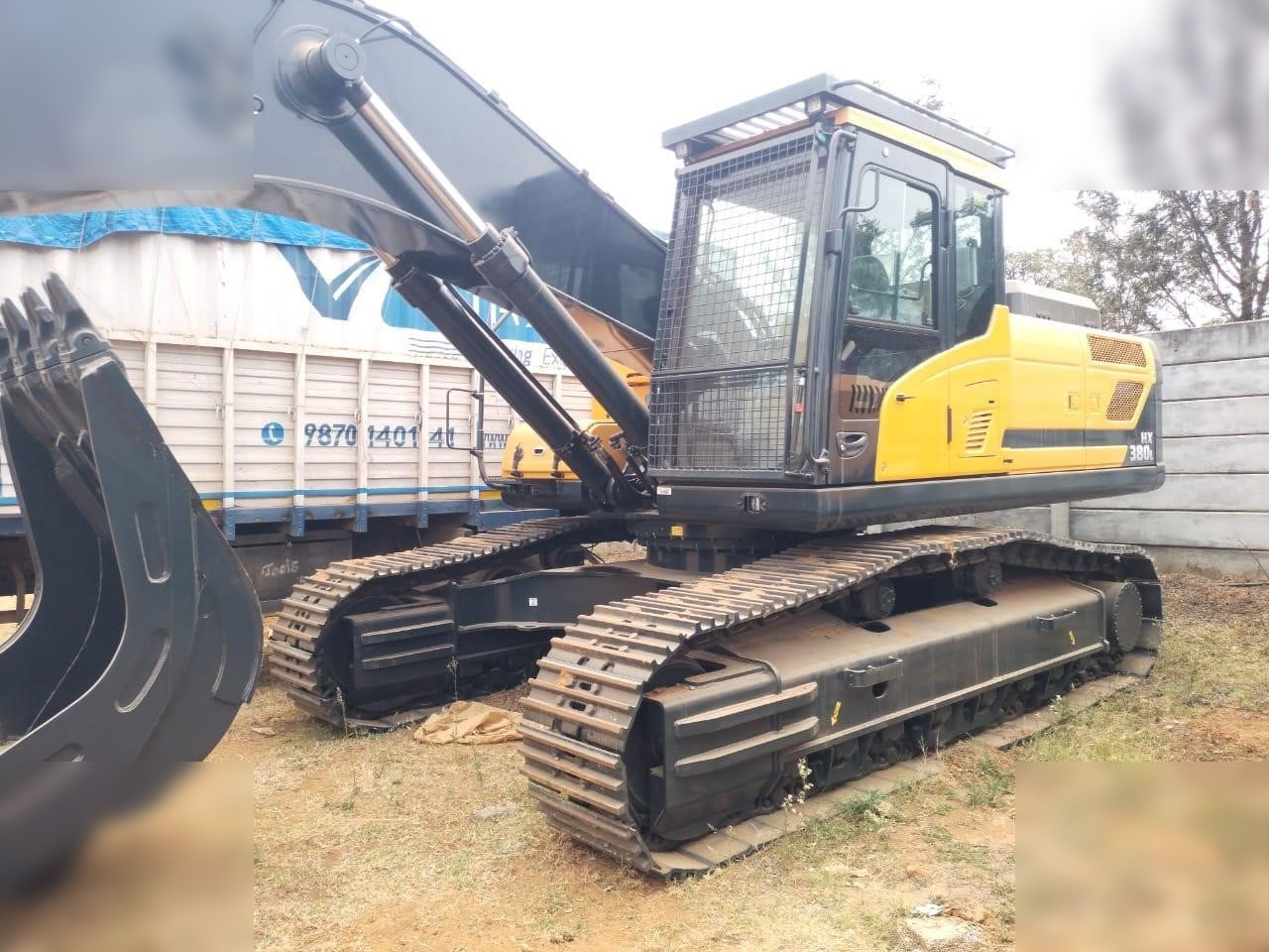 HYUNDAI HX380L - Ekskavator perayap: gambar 4 HYUNDAI HX380L - Ekskavator perayap: gambar 4