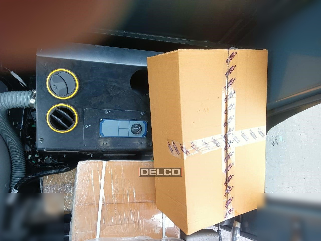 Ekskavator perayap baru HYUNDAI ROBEX 215L SMART: gambar 9