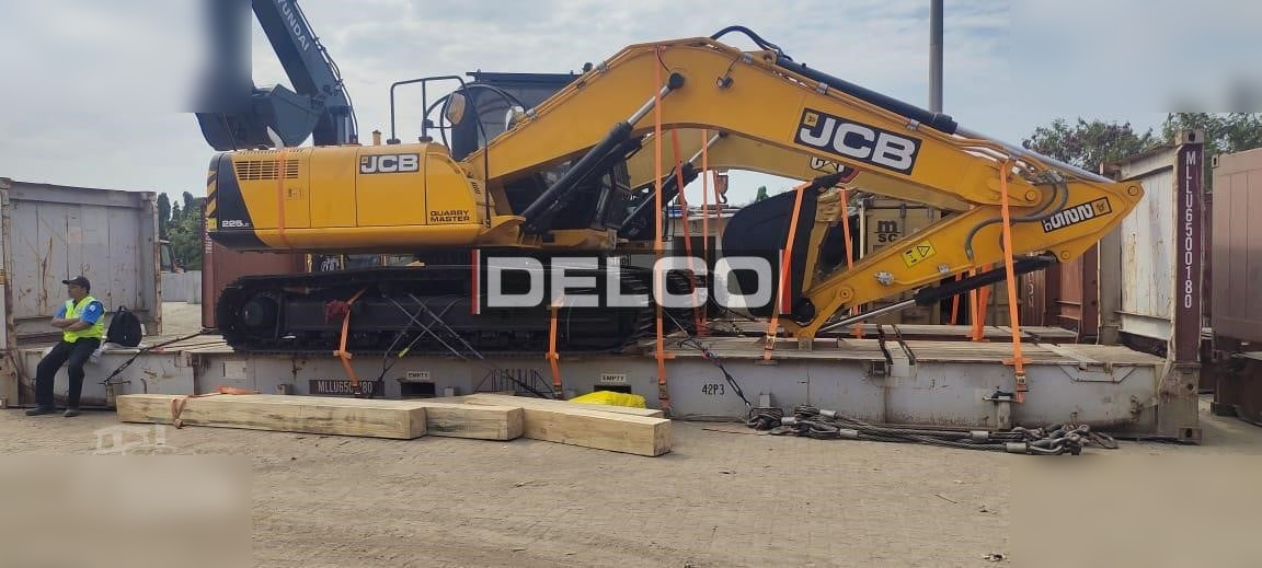 JCB 225 LC - Ekskavator perayap: gambar 4 JCB 225 LC - Ekskavator perayap: gambar 4