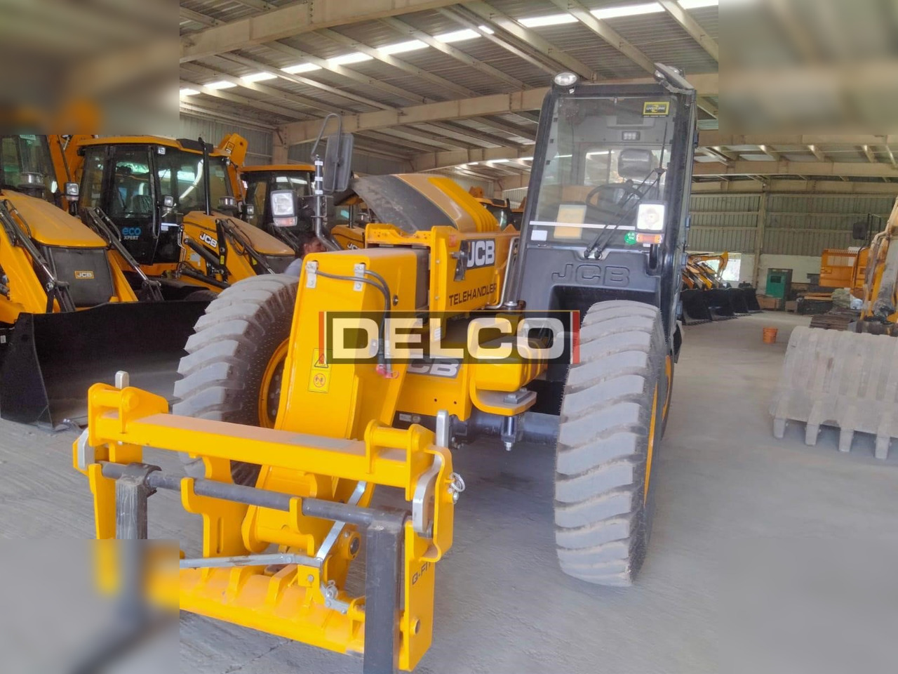 JCB 540-70 - Telehandler: gambar 1 JCB 540-70 - Telehandler: gambar 1