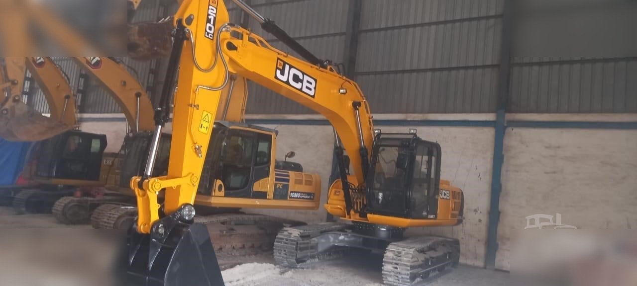 JCB JS210 LC - Ekskavator perayap: gambar 1 JCB JS210 LC - Ekskavator perayap: gambar 1