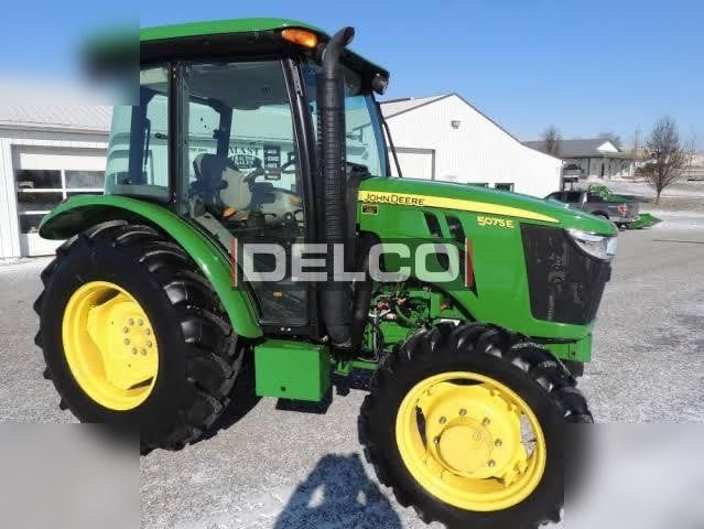 JOHN DEERE 5075E - Traktor: gambar 1 JOHN DEERE 5075E - Traktor: gambar 1