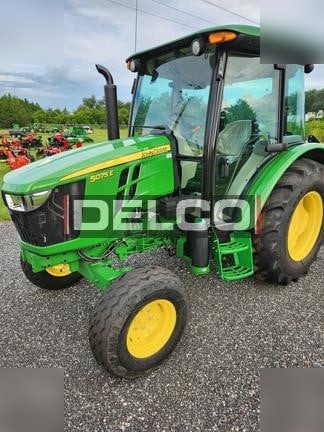 JOHN DEERE 5075E - Traktor: gambar 3 JOHN DEERE 5075E - Traktor: gambar 3