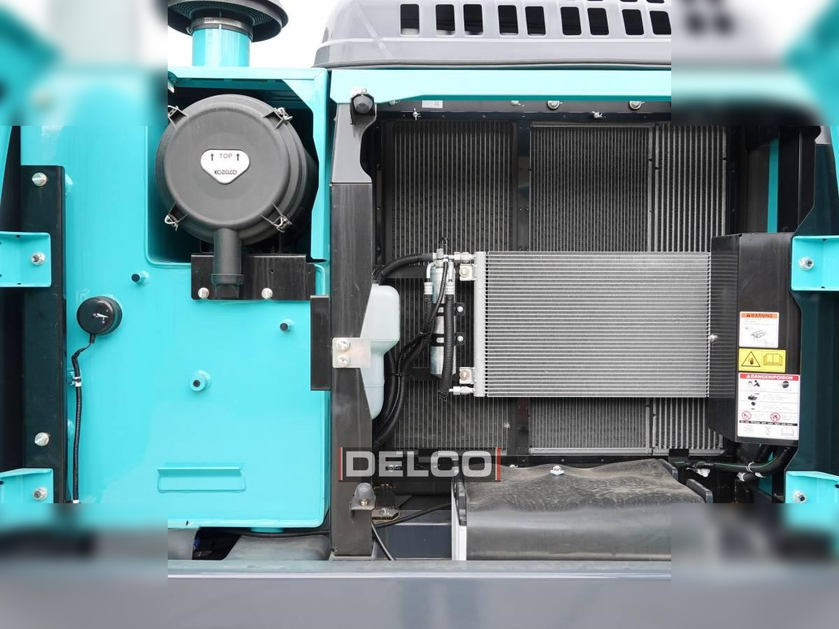 Ekskavator perayap baru KOBELCO SK220: gambar 11