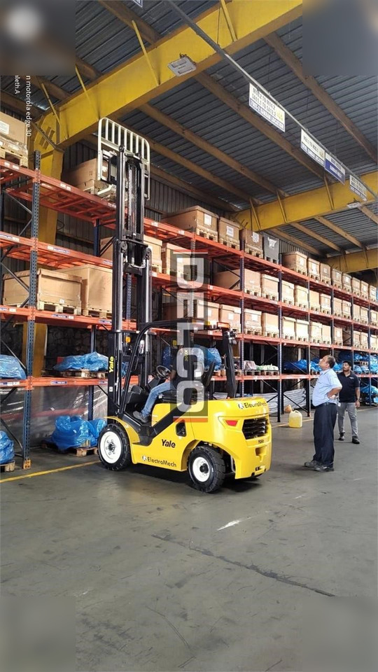 YALE GP30UX - Forklift: gambar 2 YALE GP30UX - Forklift: gambar 2