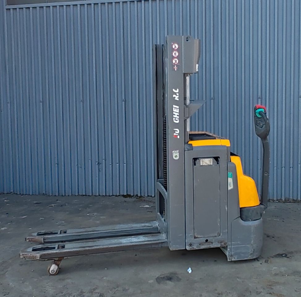 JUNGHEINRICH ejc 214z Li-ion 2.5m/ 2020yy/ initial/ free lift - Penumpuk: gambar 2 JUNGHEINRICH ejc 214z Li-ion 2.5m/ 2020yy/ initial/ free lift - Penumpuk: gambar 2