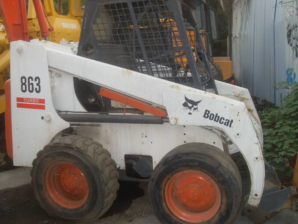 Bobcat 863 - Skid steer: gambar 1 Bobcat 863 - Skid steer: gambar 1