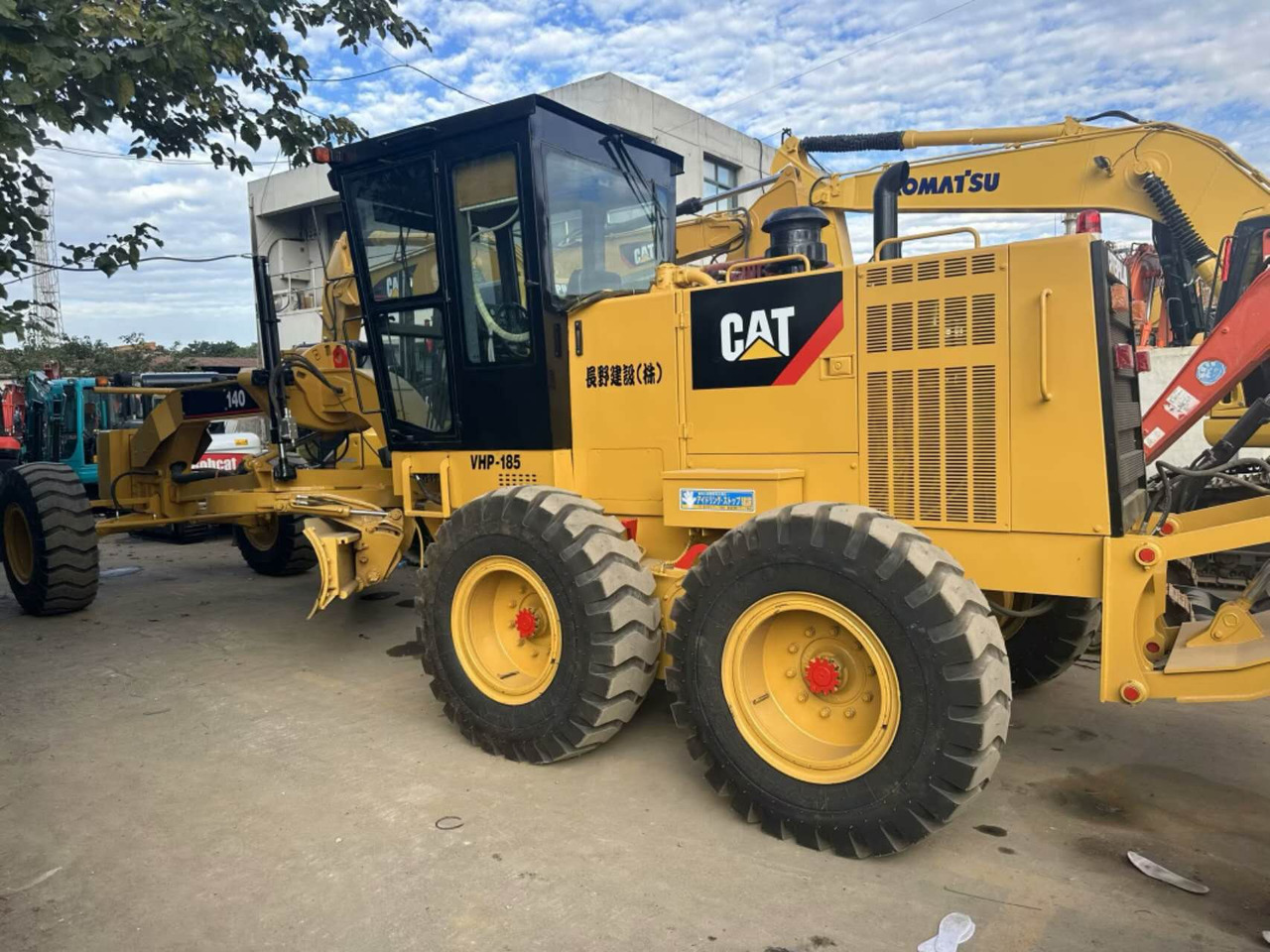 CAT 140G - Pemadat: gambar 1 CAT 140G - Pemadat: gambar 1