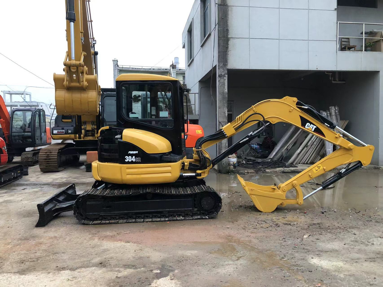 CAT 304C - Ekskavator mini: gambar 5 CAT 304C - Ekskavator mini: gambar 5