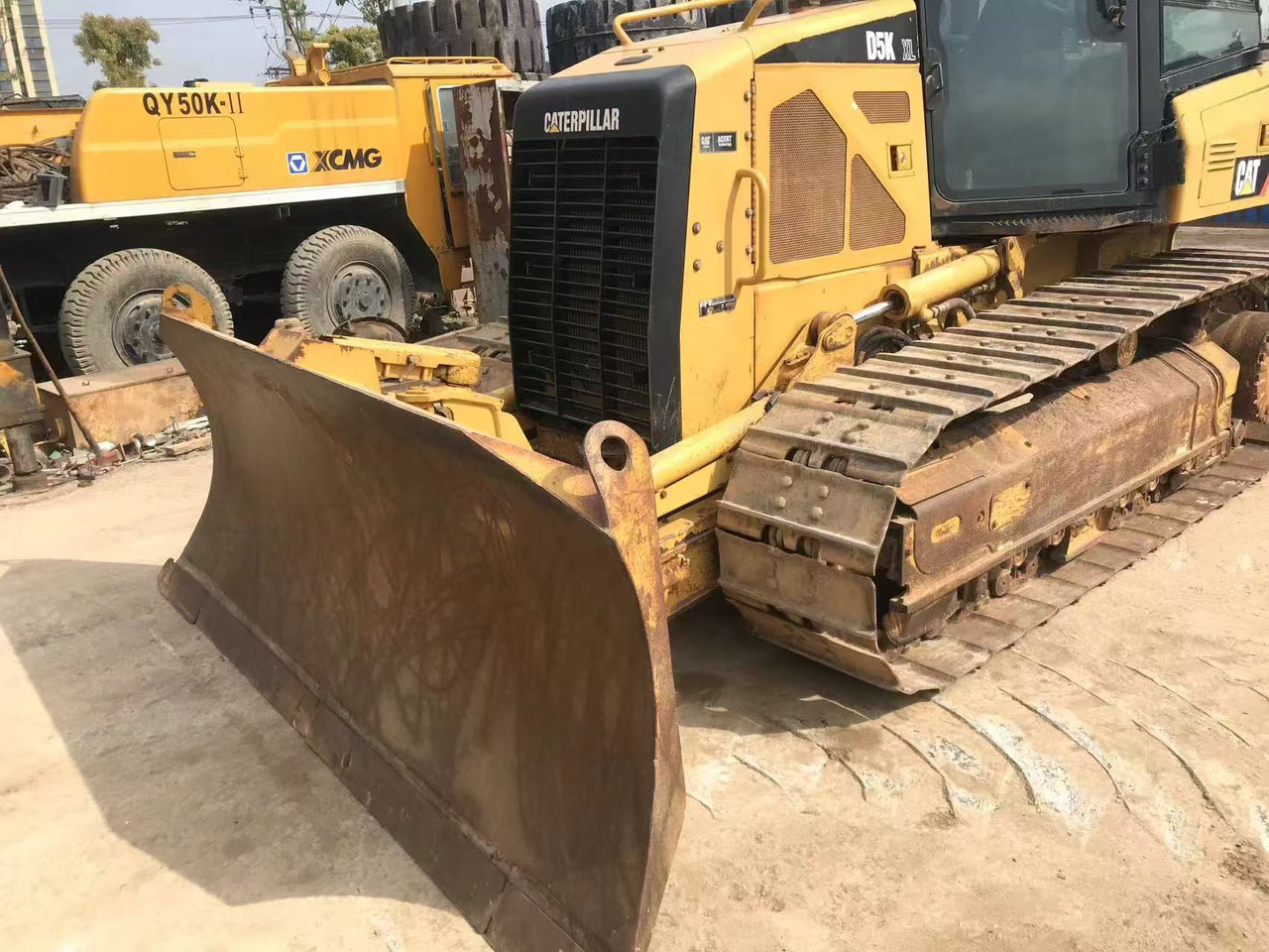 CAT D5K - Bulldozer: gambar 3 CAT D5K - Bulldozer: gambar 3