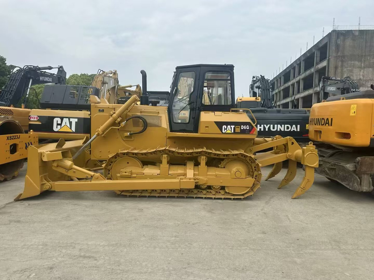CAT D6G - Bulldozer: gambar 5 CAT D6G - Bulldozer: gambar 5