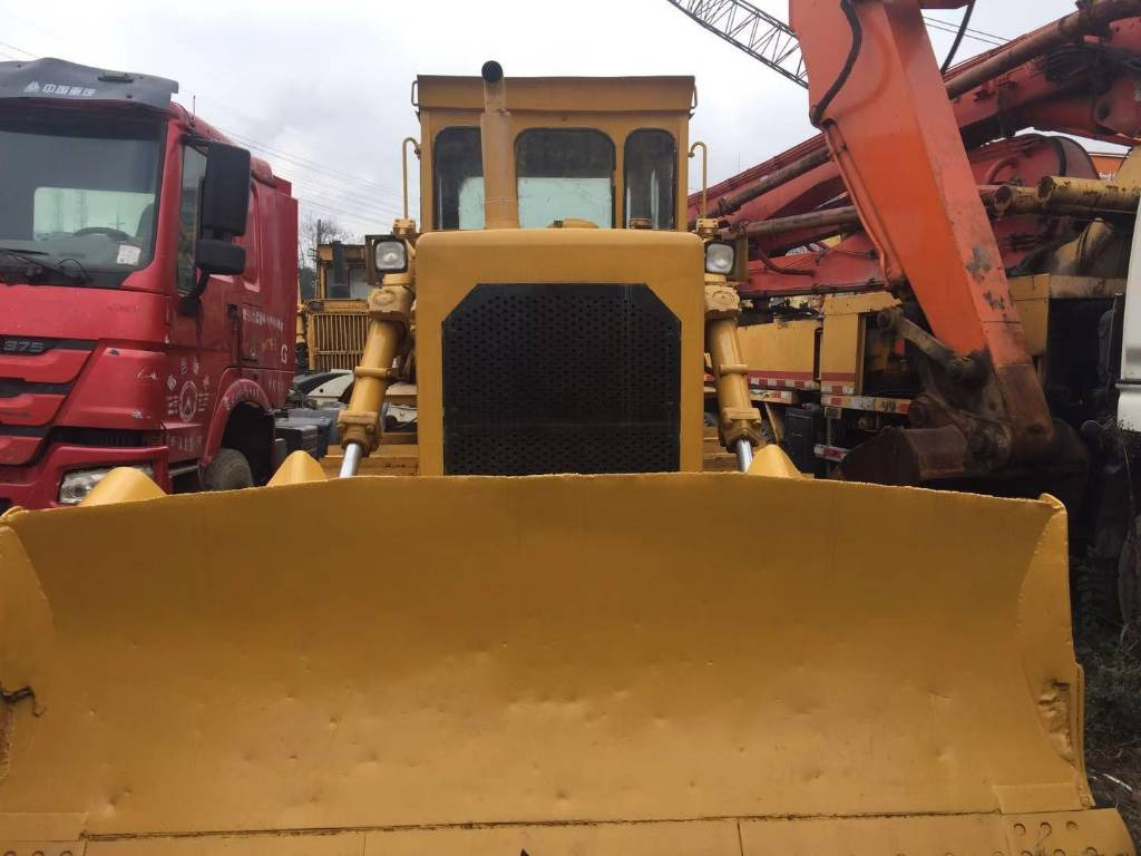CAT D8K - Bulldozer: gambar 1 CAT D8K - Bulldozer: gambar 1