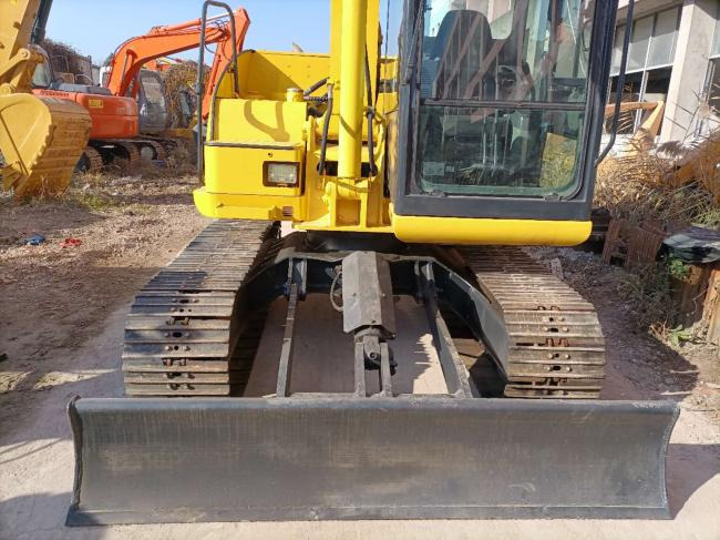 Komatsu PC70 - Ekskavator mini: gambar 2 Komatsu PC70 - Ekskavator mini: gambar 2
