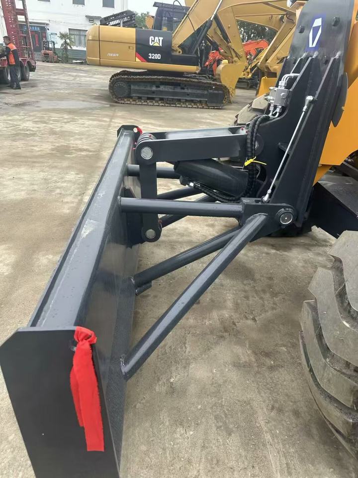 XCMG GR2153 - Pemadat: gambar 2 XCMG GR2153 - Pemadat: gambar 2