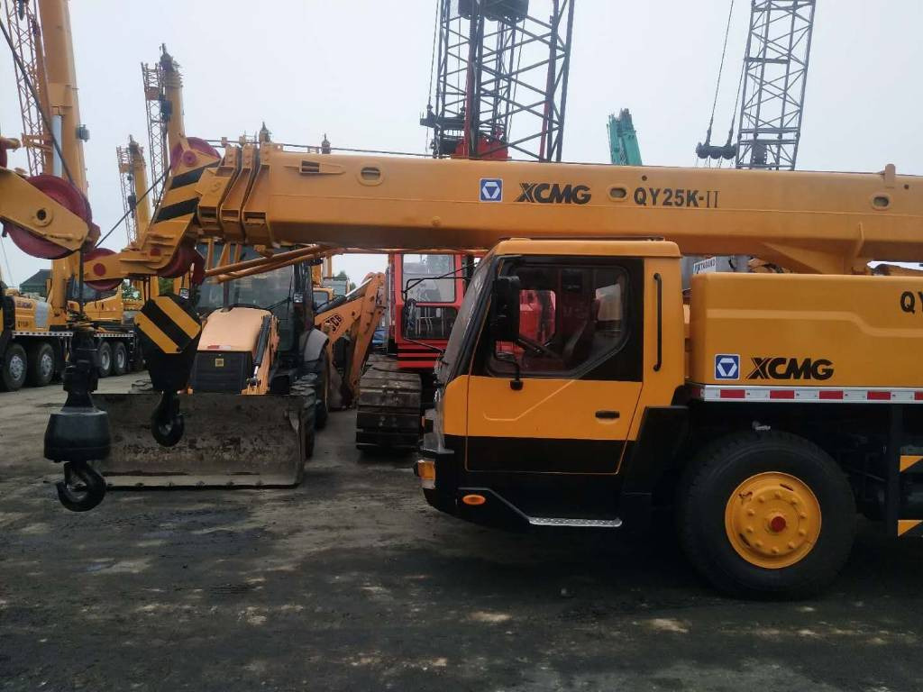 XCMG QAY25 - Derek: gambar 1 XCMG QAY25 - Derek: gambar 1