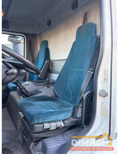 DAF FA LF45.150 4 paards, laadlift. Horsetruck NL truck - Truk pengangkut kuda: gambar 3 DAF FA LF45.150 4 paards, laadlift. Horsetruck NL truck - Truk pengangkut kuda: gambar 3