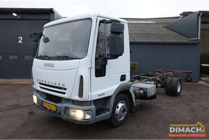 Iveco ML75E16 Eurocargo - Euro 5 - 4x2 - chassis 600 cm lang - lage km - Truk sasis: gambar 1 Iveco ML75E16 Eurocargo - Euro 5 - 4x2 - chassis 600 cm lang - lage km - Truk sasis: gambar 1