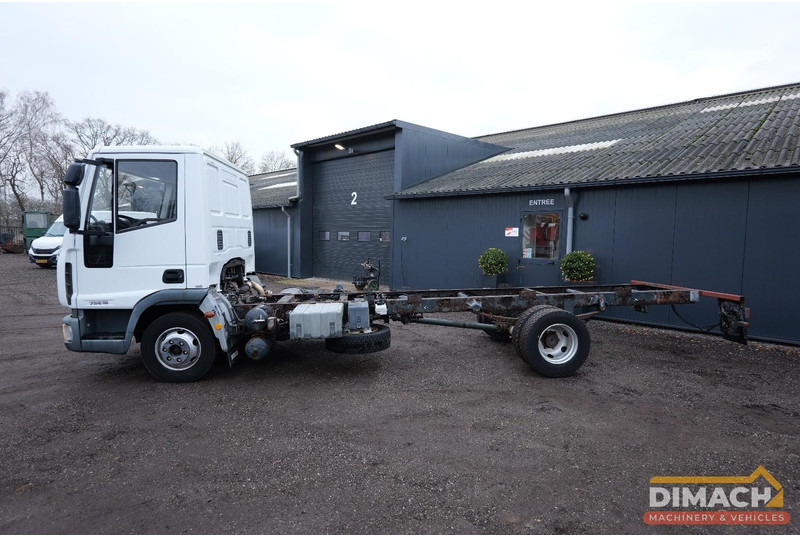 Iveco ML75E16 Eurocargo - Euro 5 - 4x2 - chassis 600 cm lang - lage km - Truk sasis: gambar 3 Iveco ML75E16 Eurocargo - Euro 5 - 4x2 - chassis 600 cm lang - lage km - Truk sasis: gambar 3