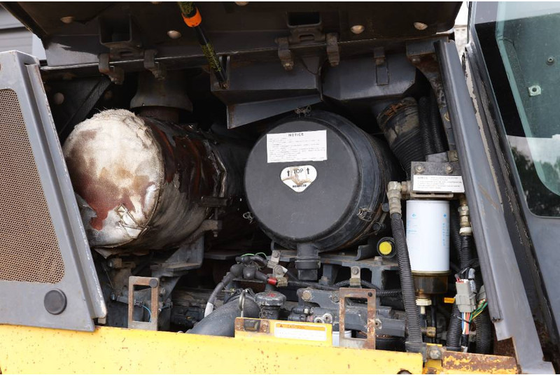 Leasing Komatsu D 65 PX-15 E0 ripper - manual engine - 388cm wide Komatsu D 65 PX-15 E0 ripper - manual engine - 388cm wide: gambar 17