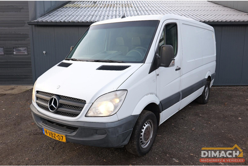 Mercedes-Benz 906 KA 35 Sprinter 313 - Euro 4 - L2H2 - trekhaak - airco - NL auto - Van panel: gambar 1 Mercedes-Benz 906 KA 35 Sprinter 313 - Euro 4 - L2H2 - trekhaak - airco - NL auto - Van panel: gambar 1