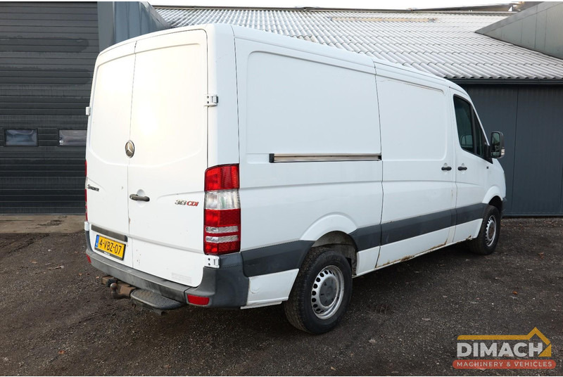 Mercedes-Benz 906 KA 35 Sprinter 313 - Euro 4 - L2H2 - trekhaak - airco - NL auto - Van panel: gambar 2 Mercedes-Benz 906 KA 35 Sprinter 313 - Euro 4 - L2H2 - trekhaak - airco - NL auto - Van panel: gambar 2