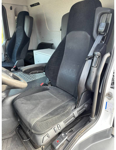 Mercedes-Benz Antos 1833 Euro6 4x2 + anhanger koffer - Truk box: gambar 4 Mercedes-Benz Antos 1833 Euro6 4x2 + anhanger koffer - Truk box: gambar 4