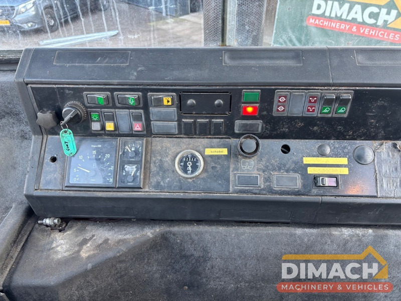 Sisu Terminal Volvo 6 cilinder Penta engine, TOP! Low hours! ( Terberg - Kalmar ) - Tractor head: gambar 3 Sisu Terminal Volvo 6 cilinder Penta engine, TOP! Low hours! ( Terberg - Kalmar ) - Tractor head: gambar 3