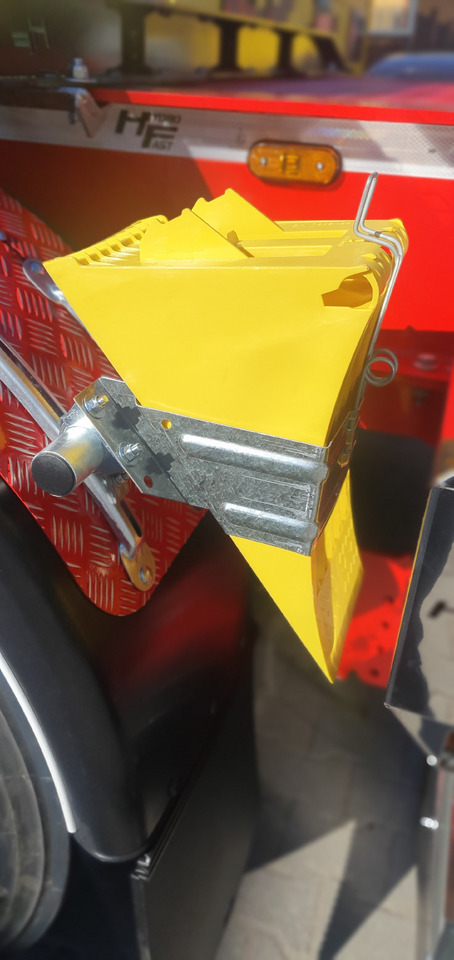 Trailer pengangkut kayu baru HYDROFAST Przyczepa 3 osiowa / 3 axles timber transport trailer / Remorque à 3 essieux pour le transport de bois / 3-Achs-Rungenanhänger / 3-tengelyes-rönkszállító-pótkocsi / Remorcă pentru transportul lemnului: gambar 7 Trailer pengangkut kayu baru HYDROFAST Przyczepa 3 osiowa / 3 axles timber transport trailer / Remorque à 3 essieux pour le transport de bois / 3-Achs-Rungenanhänger / 3-tengelyes-rönkszállító-pótkocsi / Remorcă pentru transportul lemnului: gambar 7