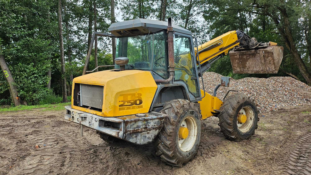 Ładowarka teleskopowa MATBRO TR250-110 John Deere - Telehandler: gambar 2 Ładowarka teleskopowa MATBRO TR250-110 John Deere - Telehandler: gambar 2