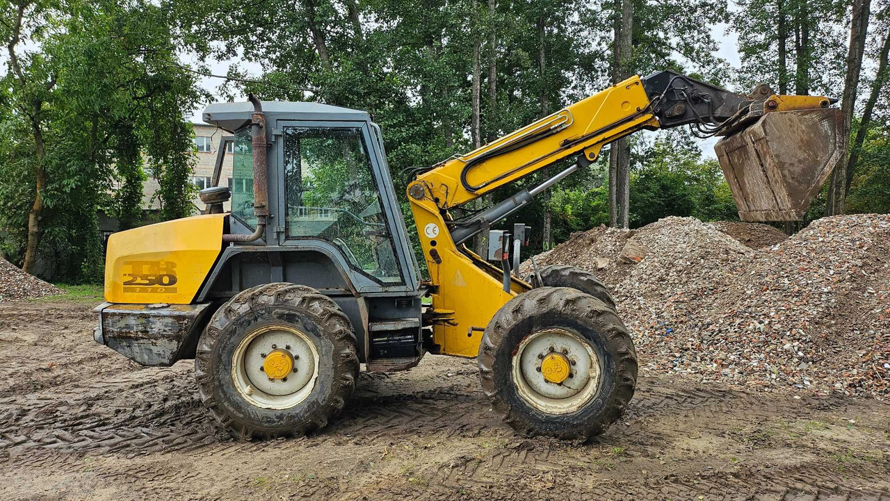 Ładowarka teleskopowa MATBRO TR250-110 Powershift jcb - Loader depan teleskopik: gambar 1 Ładowarka teleskopowa MATBRO TR250-110 Powershift jcb - Loader depan teleskopik: gambar 1